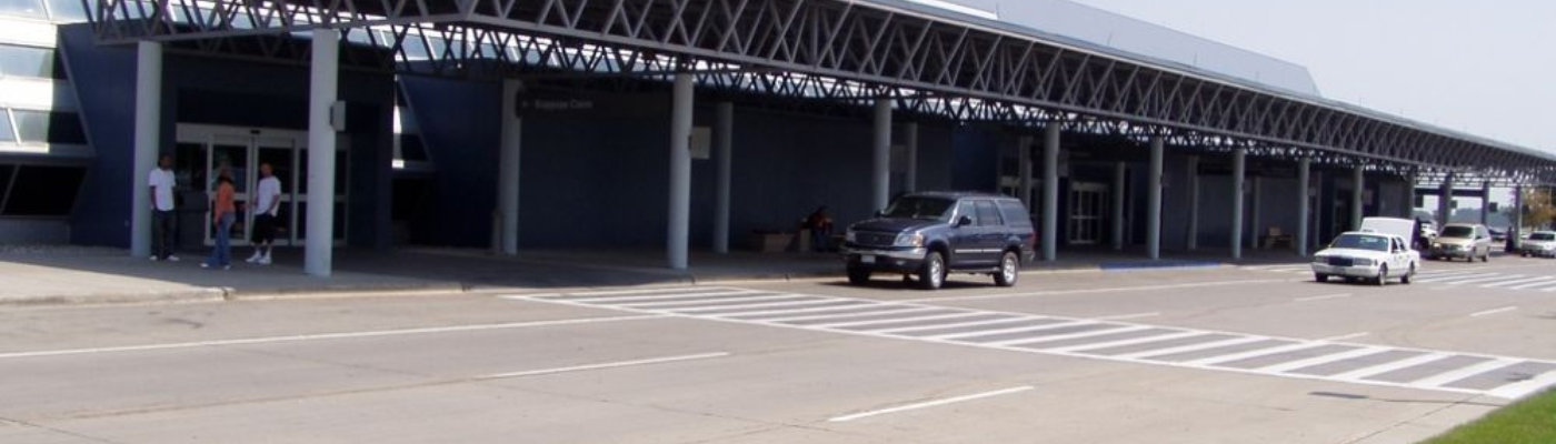 United Airlines FAR Terminal- Hector International Airport